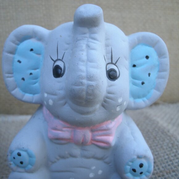 Vintage Toy Elephant Ceramic Salt & Pepper Shaker Set - Picture 13 of 16